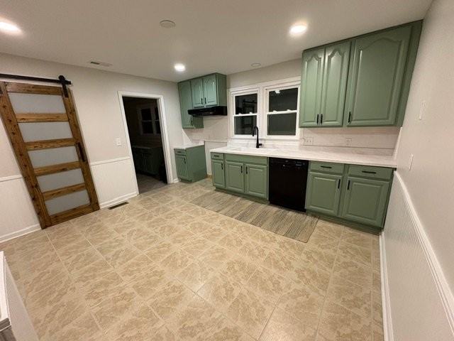 906 E Green St - Photo 4 of 13