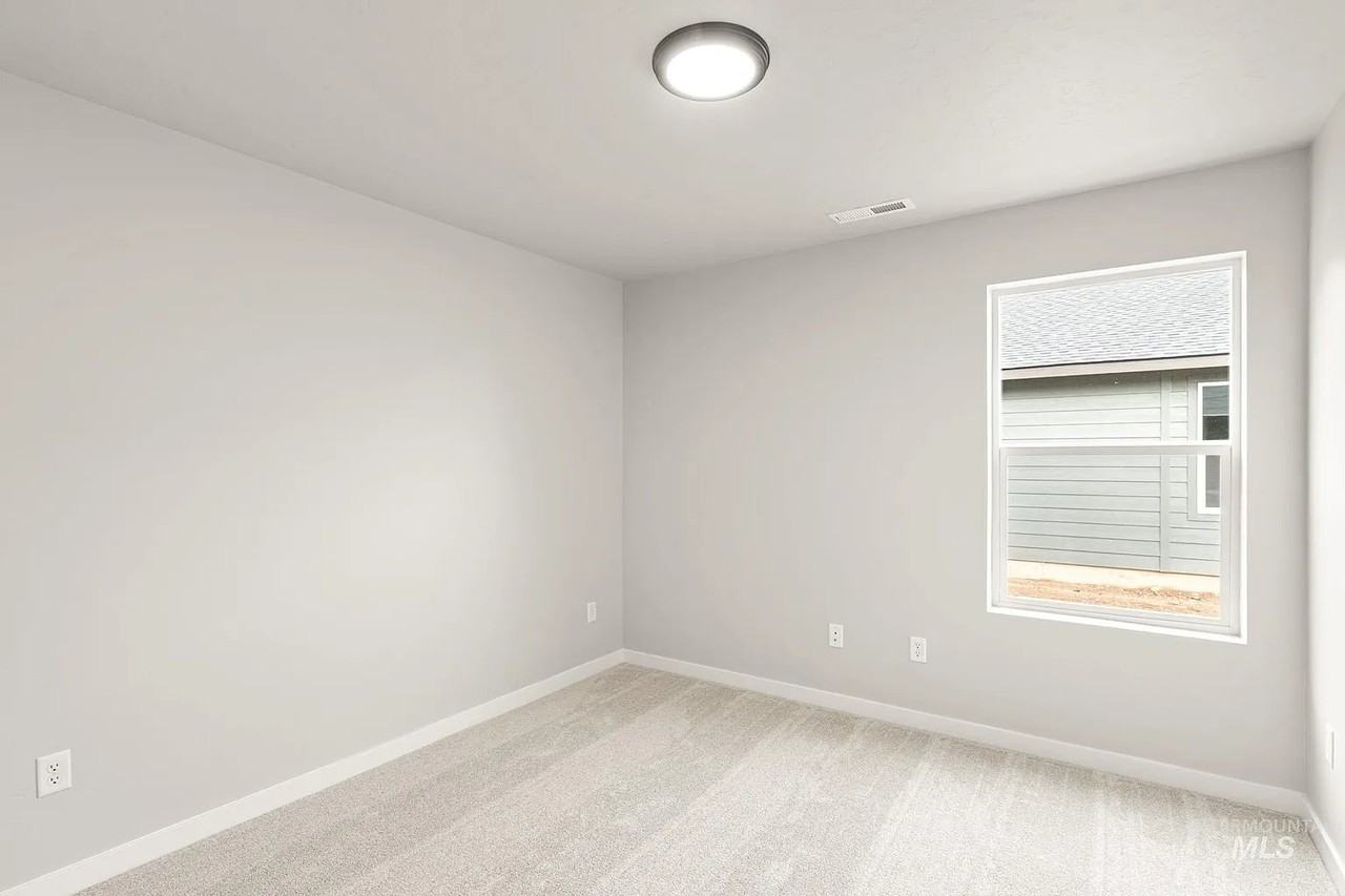 1109 W Jasper St - Photo 2 of 17