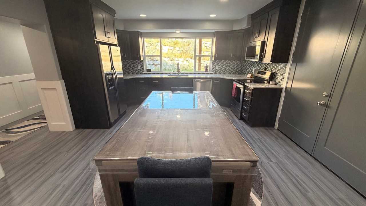 10448 N Cottonwood Dr #B - Photo 5 of 14
