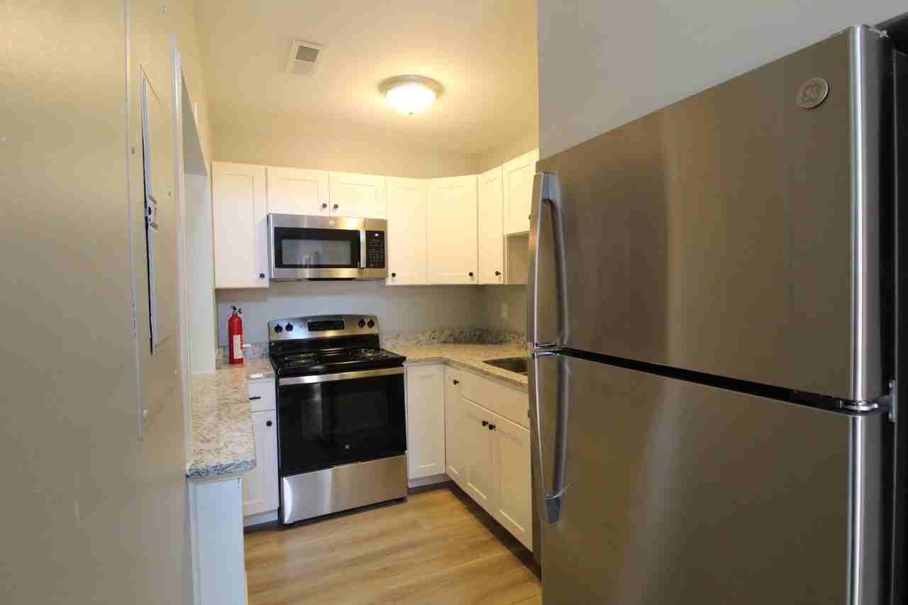 1320 Bradley Dr - Photo 2 of 27