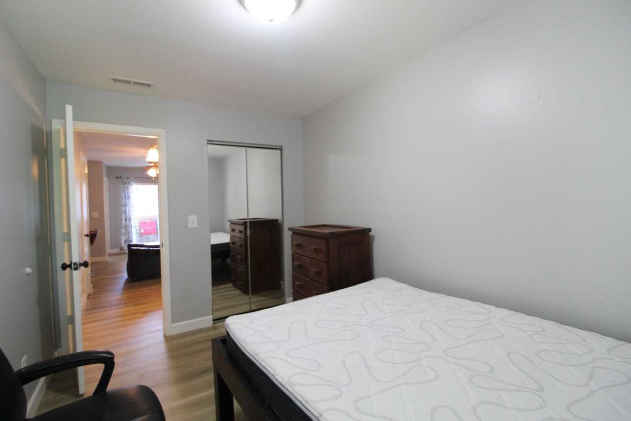 1320 Bradley Dr - Photo 7 of 27