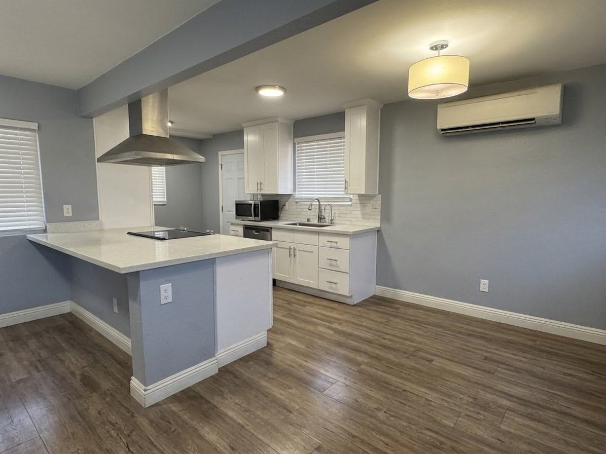 10926 Milano Ave - Photo 3 of 11