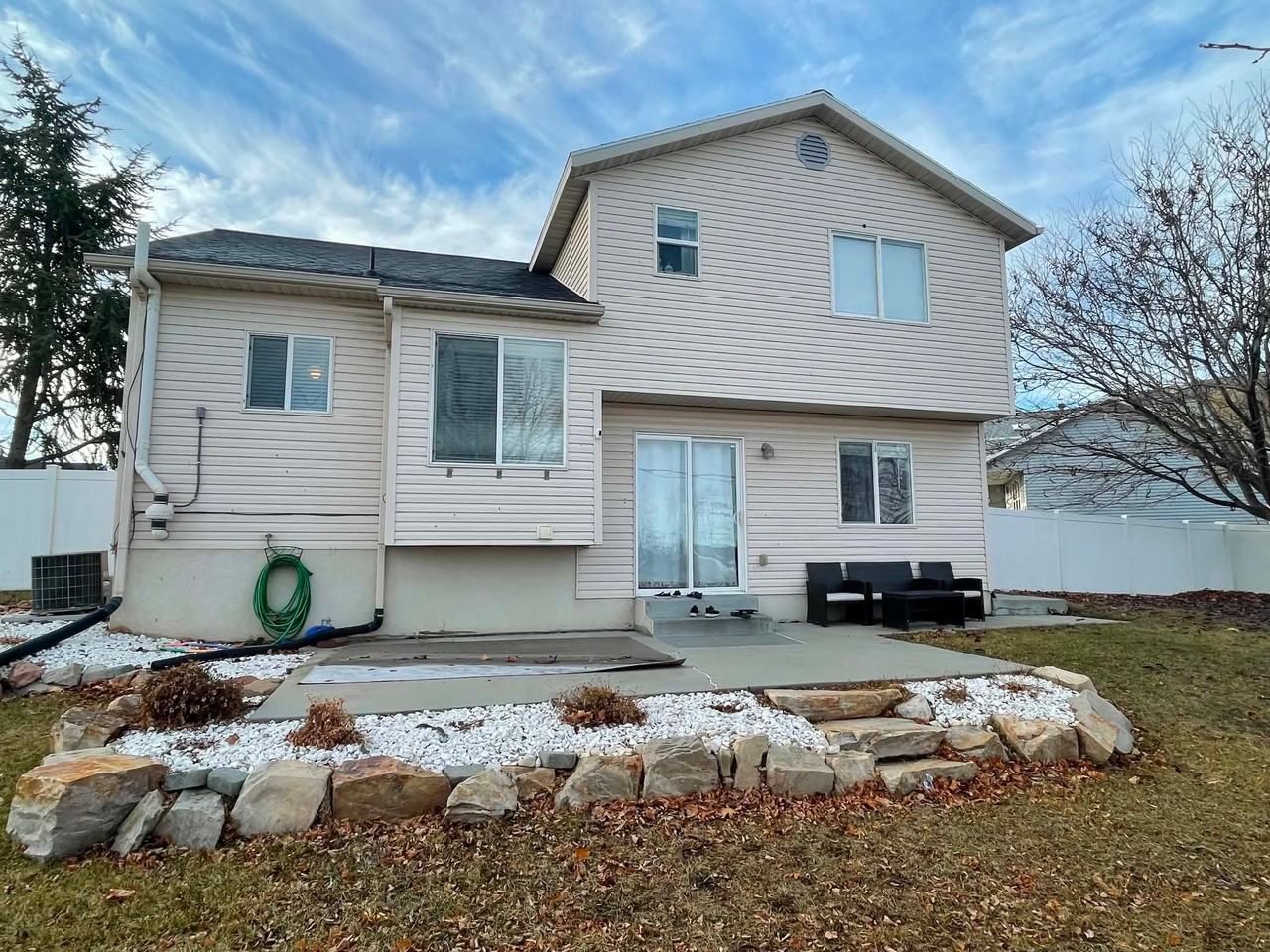 3518 S Moon Beam Bay - Photo 3 of 17