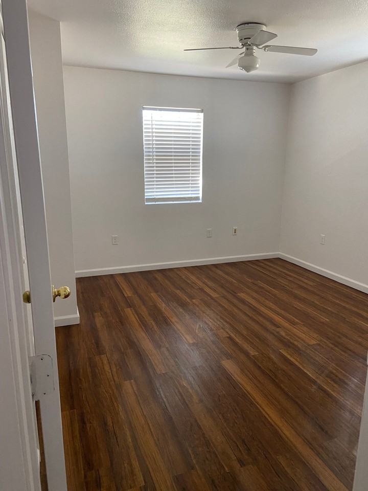 615 S Pleasant Hill Rd #1 - Photo 4 of 17