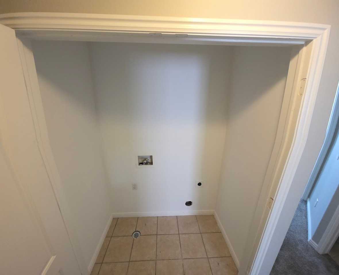2413 S Big Village Ct - Photo 7 of 17