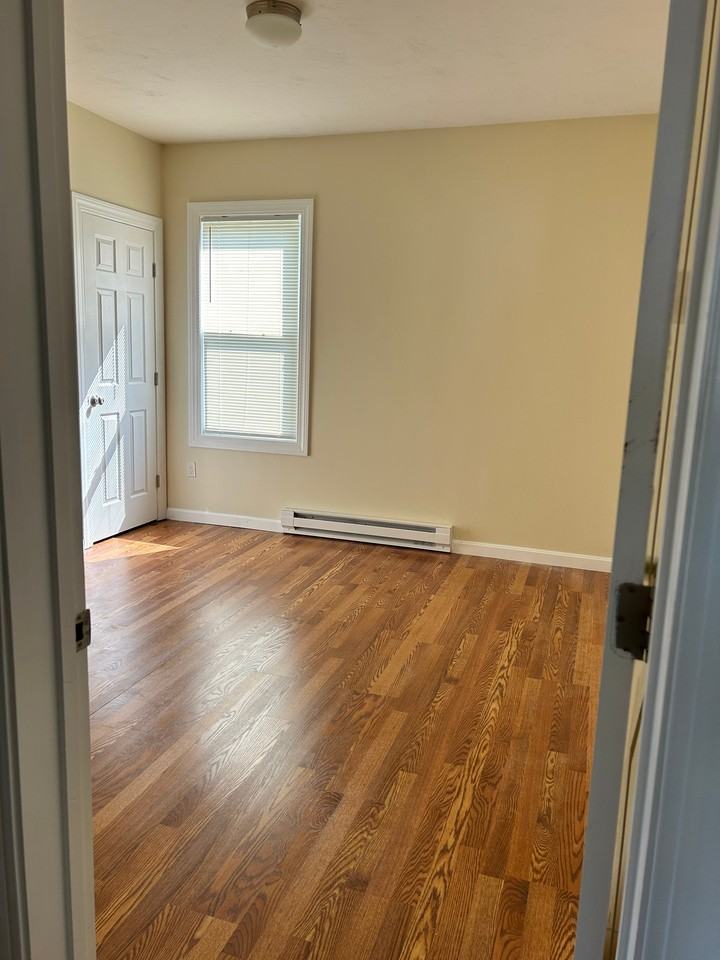 327 Hamilton St #2 - Photo 3 of 10