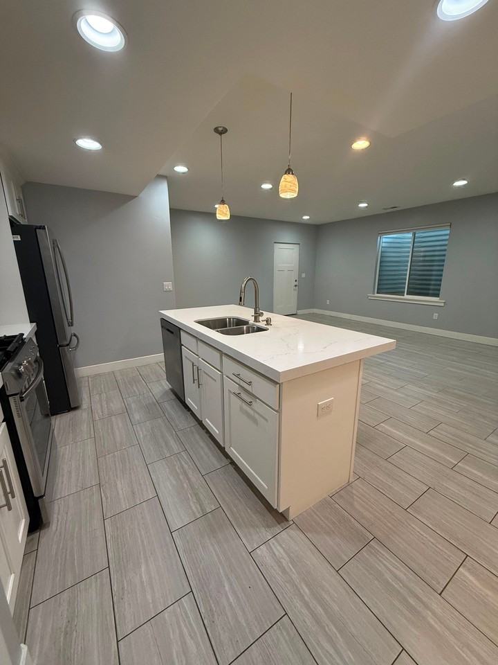 19042 S Lees Dream Dr - Photo 2 of 9