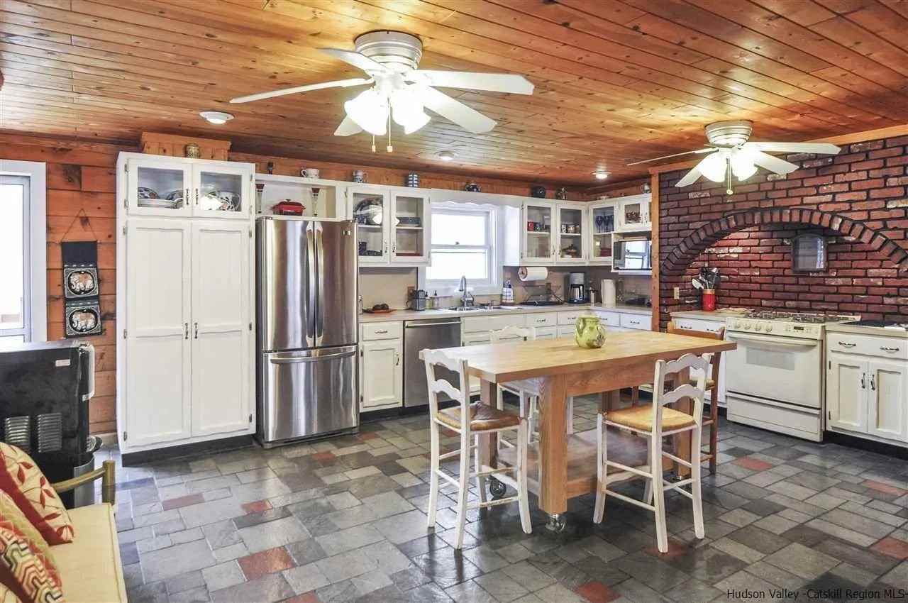 309 John Joy Rd - Photo 2 of 7