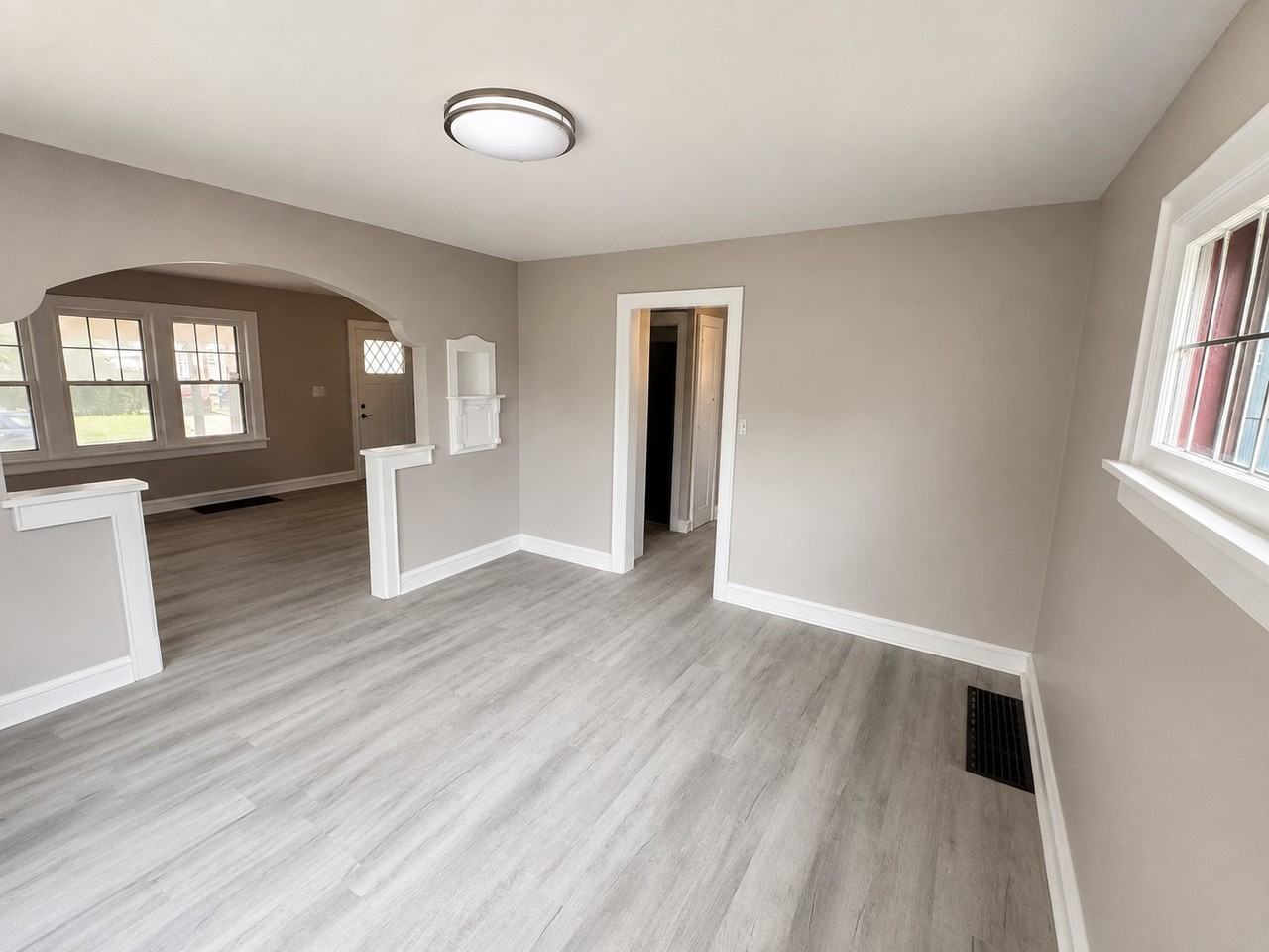 510 Hilltonia Ave - Photo 4 of 20