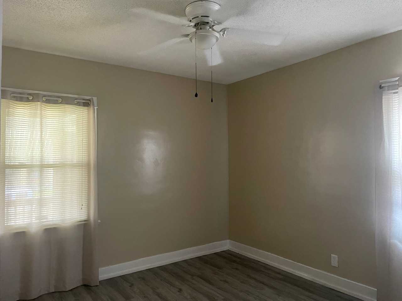 228 Gramont Ave - Photo 4 of 10