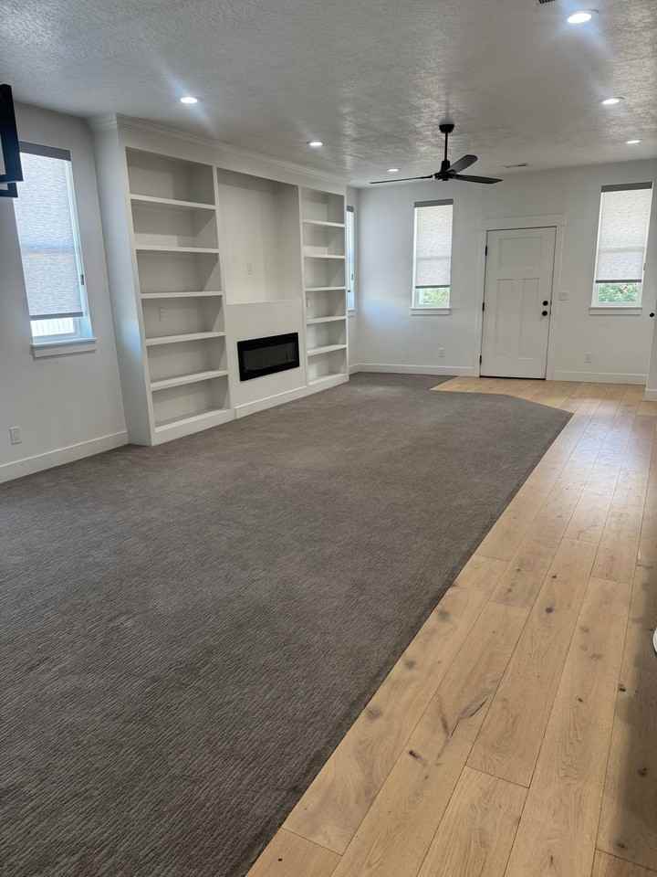 1936 W River View Dr #B - Photo 3 of 17