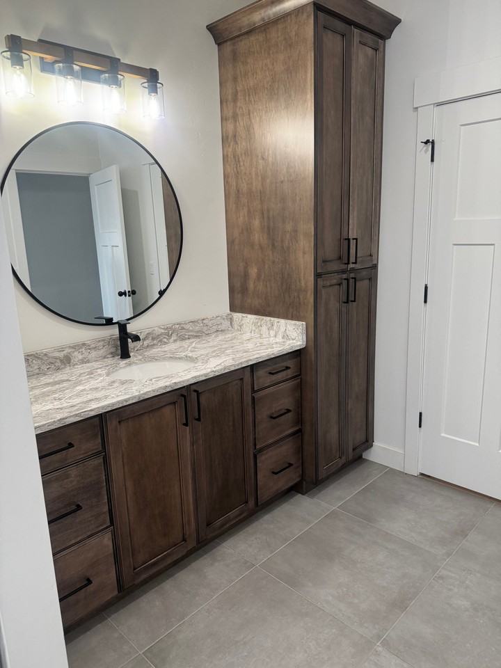 1936 W River View Dr #B - Photo 6 of 17
