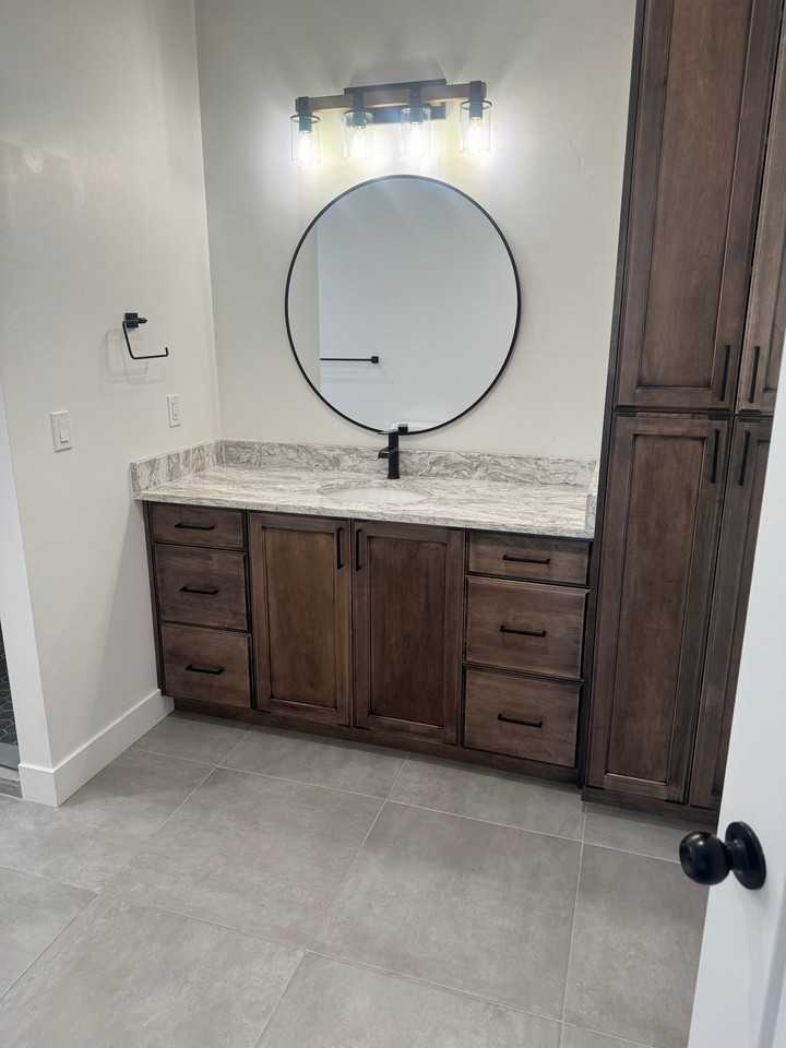 1936 W River View Dr #B - Photo 7 of 17