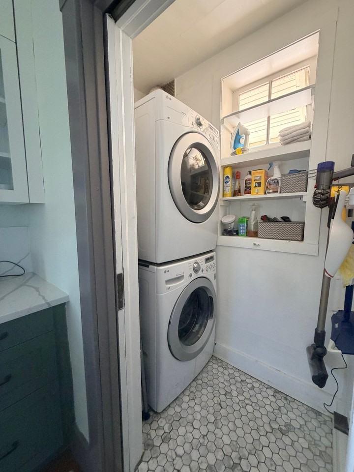 921 W Alameda St - Photo 7 of 14