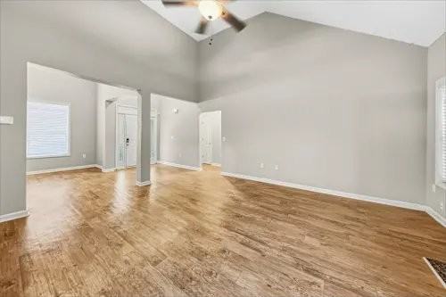 228 Meadow Pt - Photo 3 of 12