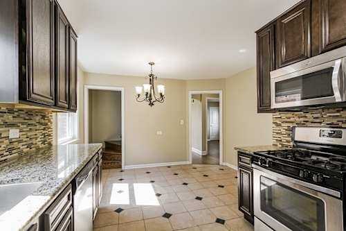 6043,, W Bryn Mawr Ave - Photo 4 of 11