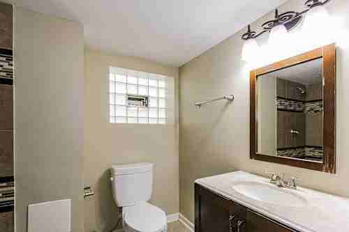 6043,, W Bryn Mawr Ave - Photo 7 of 11