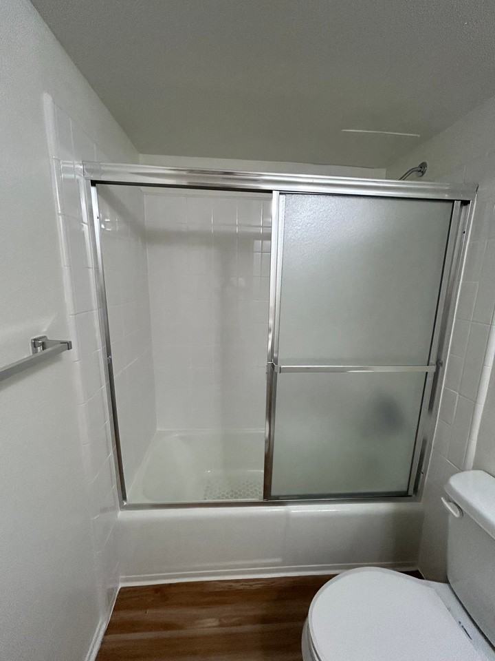 400 N Kenwood St #3 - Photo 6 of 7