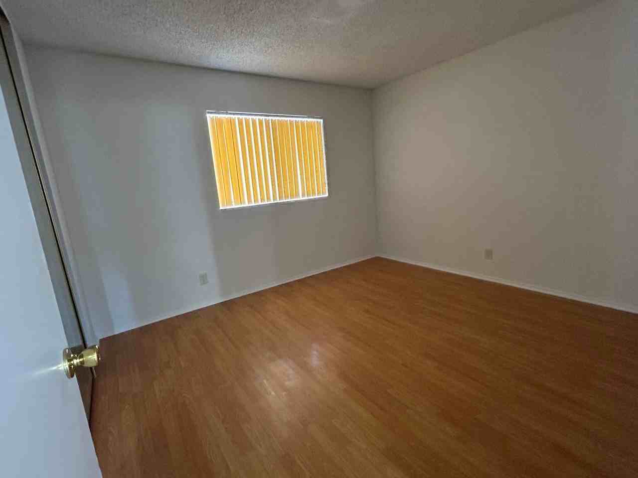400 N Kenwood St #3 - Photo 7 of 7