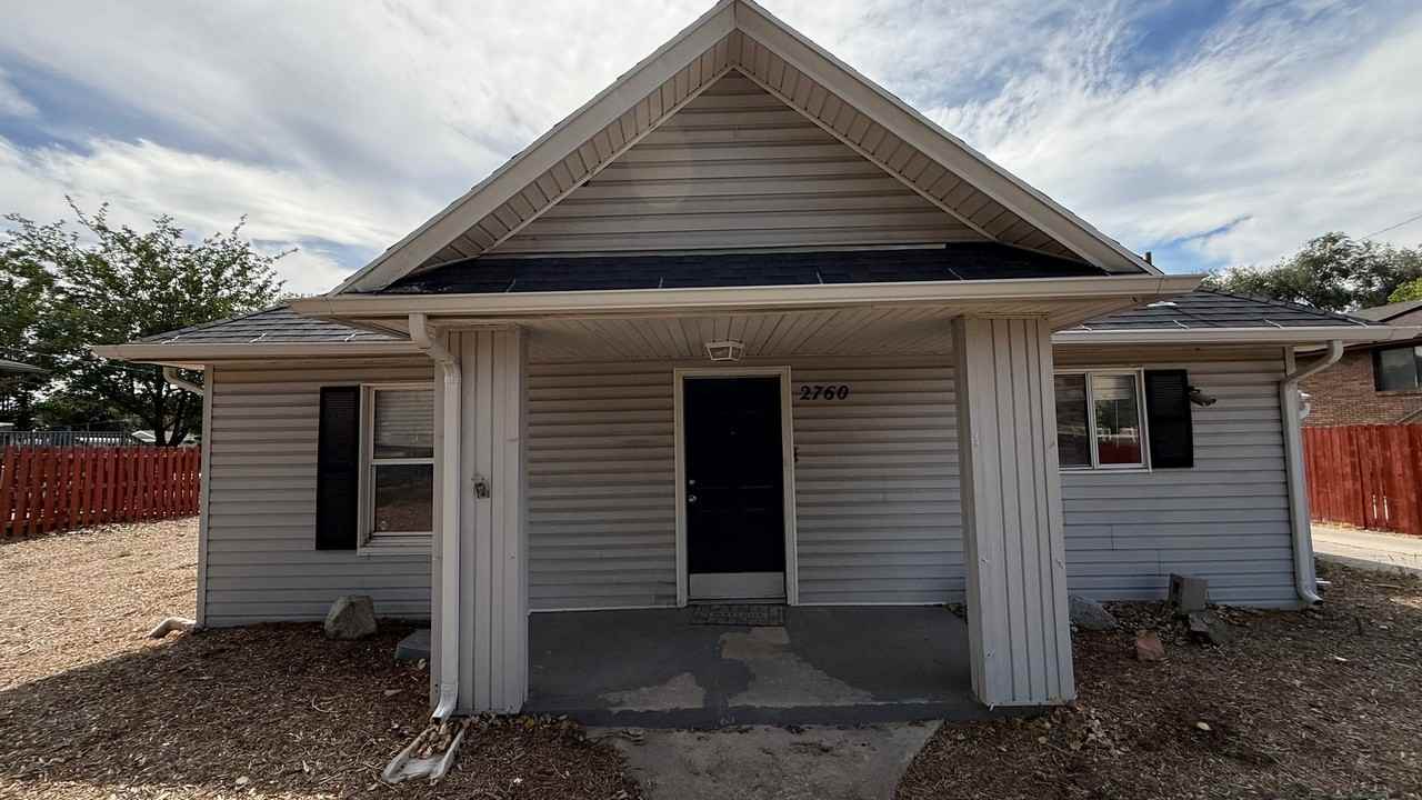 2760 S St - Photo 2 of 28