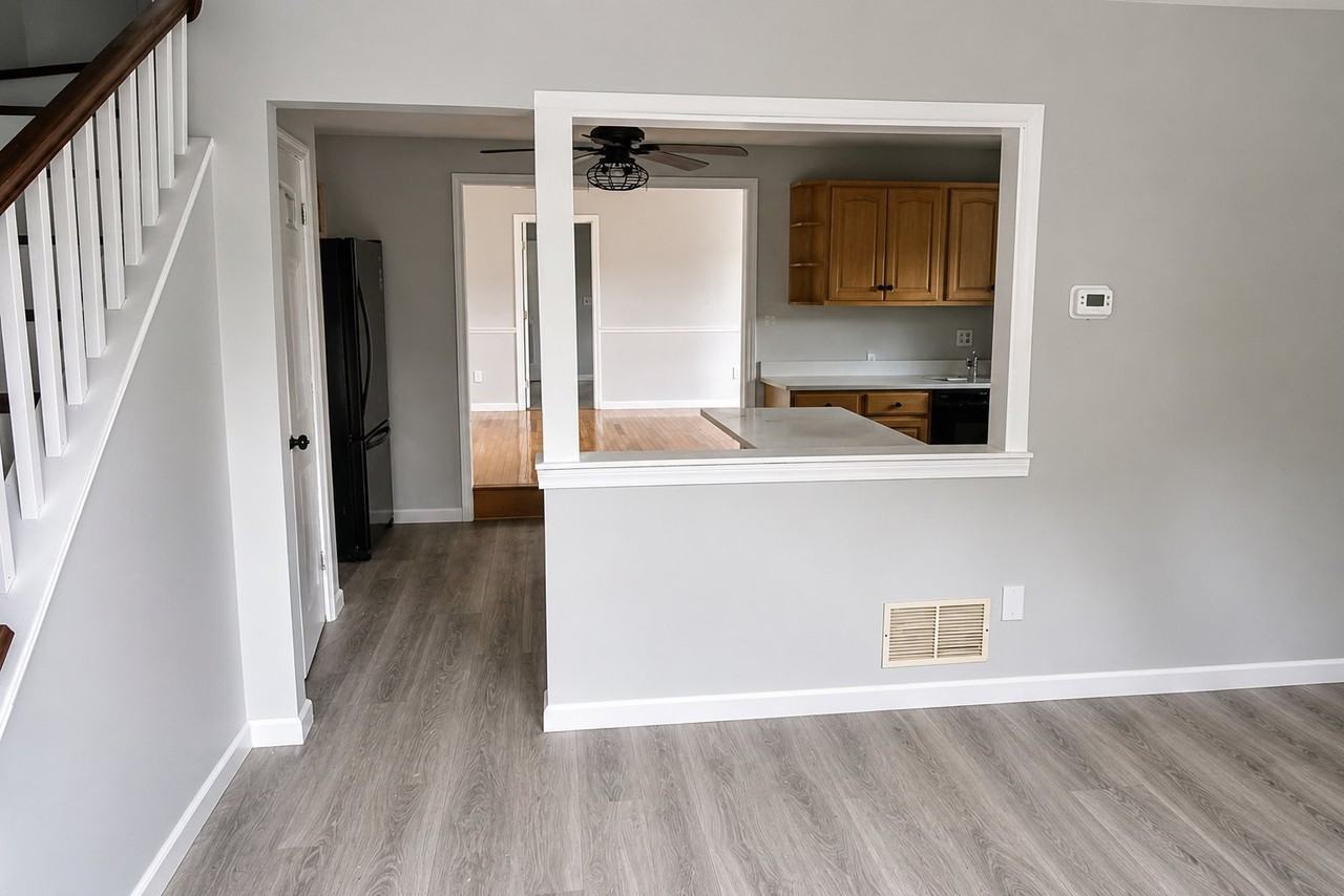 4 Therriault Ave - Photo 3 of 20