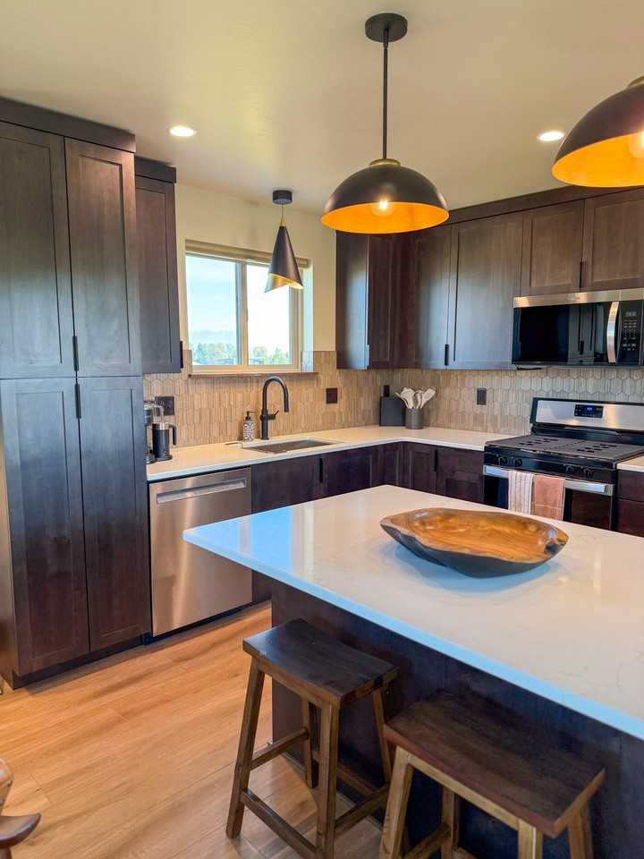 4321 Blackwood Rd - Photo 3 of 14