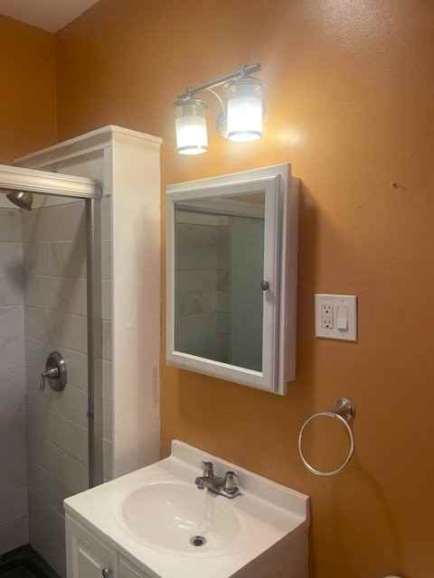 579 University Ave #7 - Photo 2 of 12