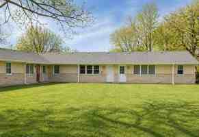 featured image of 351 E Spruce St #351
