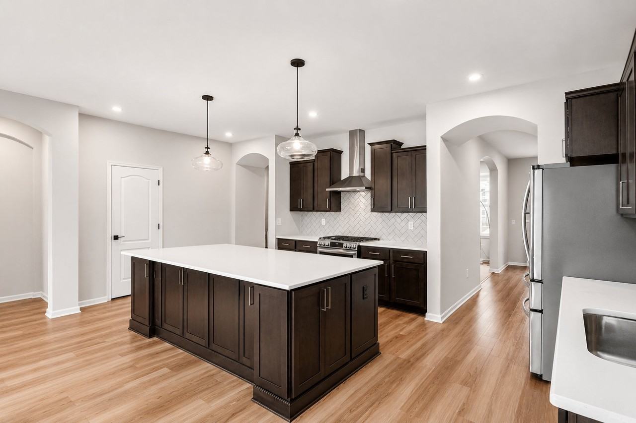 807 Littleton Dr - Photo 5 of 19