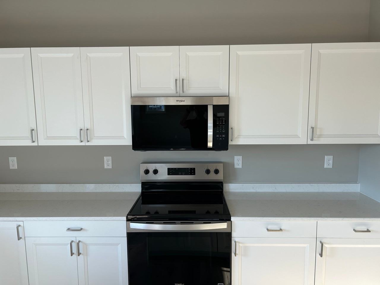 2745 38th Ave S #A - Photo 5 of 18