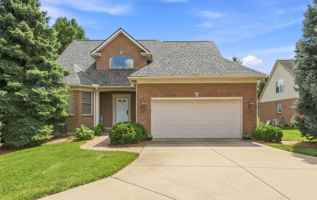 featured image of 6470 Royal Liverpool Ct