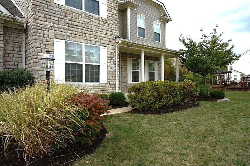 8616 Maple Leaf Ct - Photo 3 of 47