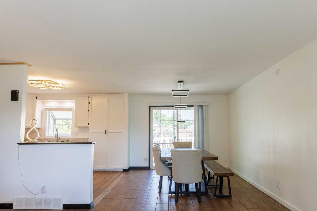 8003 Evesborough Dr - Photo 7 of 20
