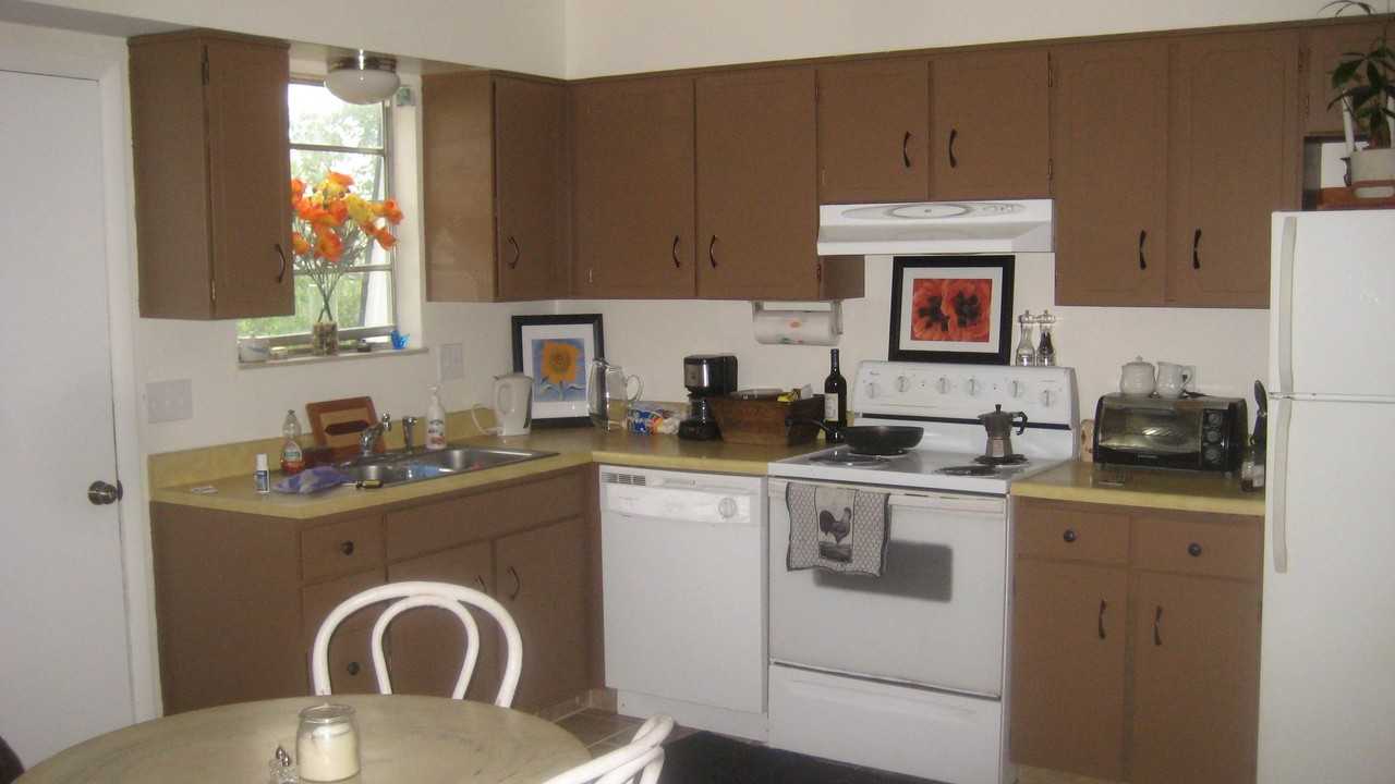 323 N Columbine St #B - Photo 3 of 7