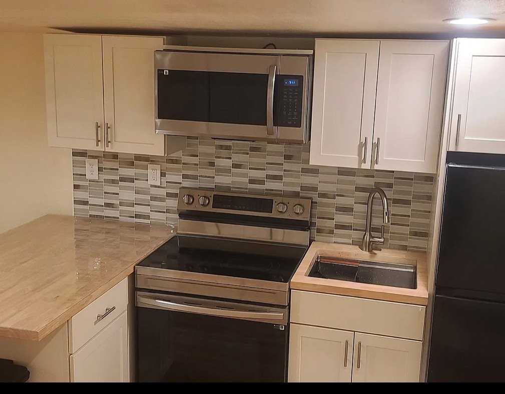 1430 Audrey Dr #B - Photo 3 of 11