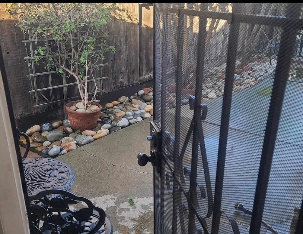 1430 Audrey Dr #B - Photo 6 of 11