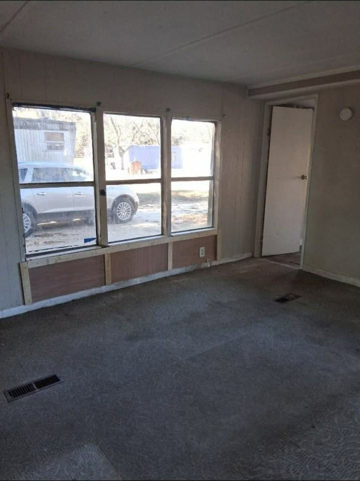 6023 Crystal Dr #G35 - Photo 2 of 3
