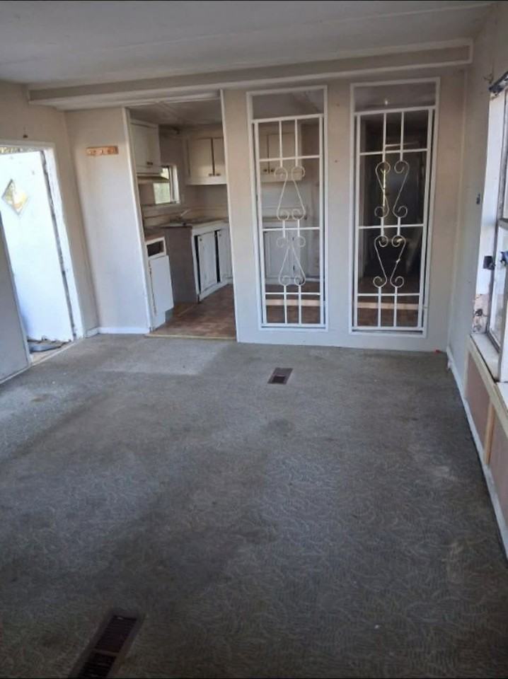 6023 Crystal Dr #G35 - Photo 3 of 3