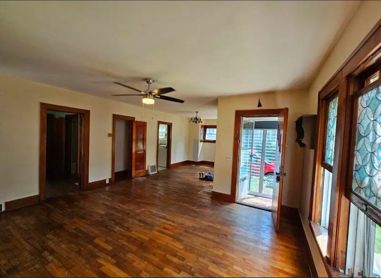 403 Pennsylvania Ave - Photo 7 of 20
