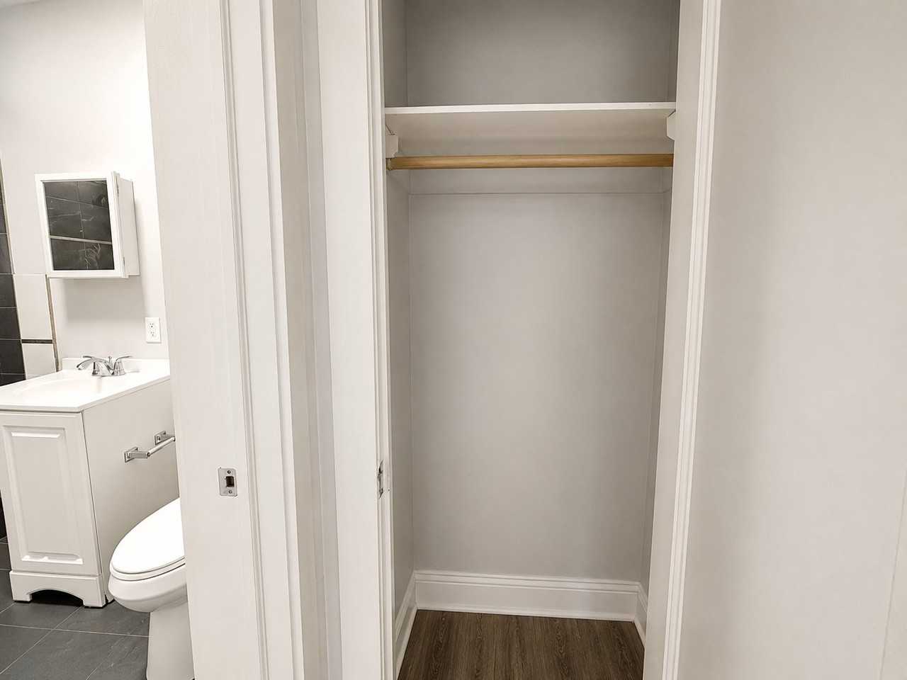 190 Carroll St #35 - Photo 7 of 8