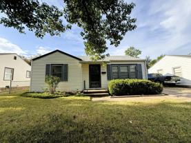 5913 E Bellaire St - Photo 1 of 1