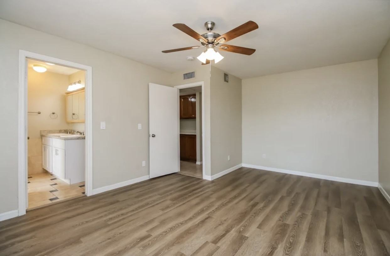11280 West Magnolia Street - Photo 4 of 9