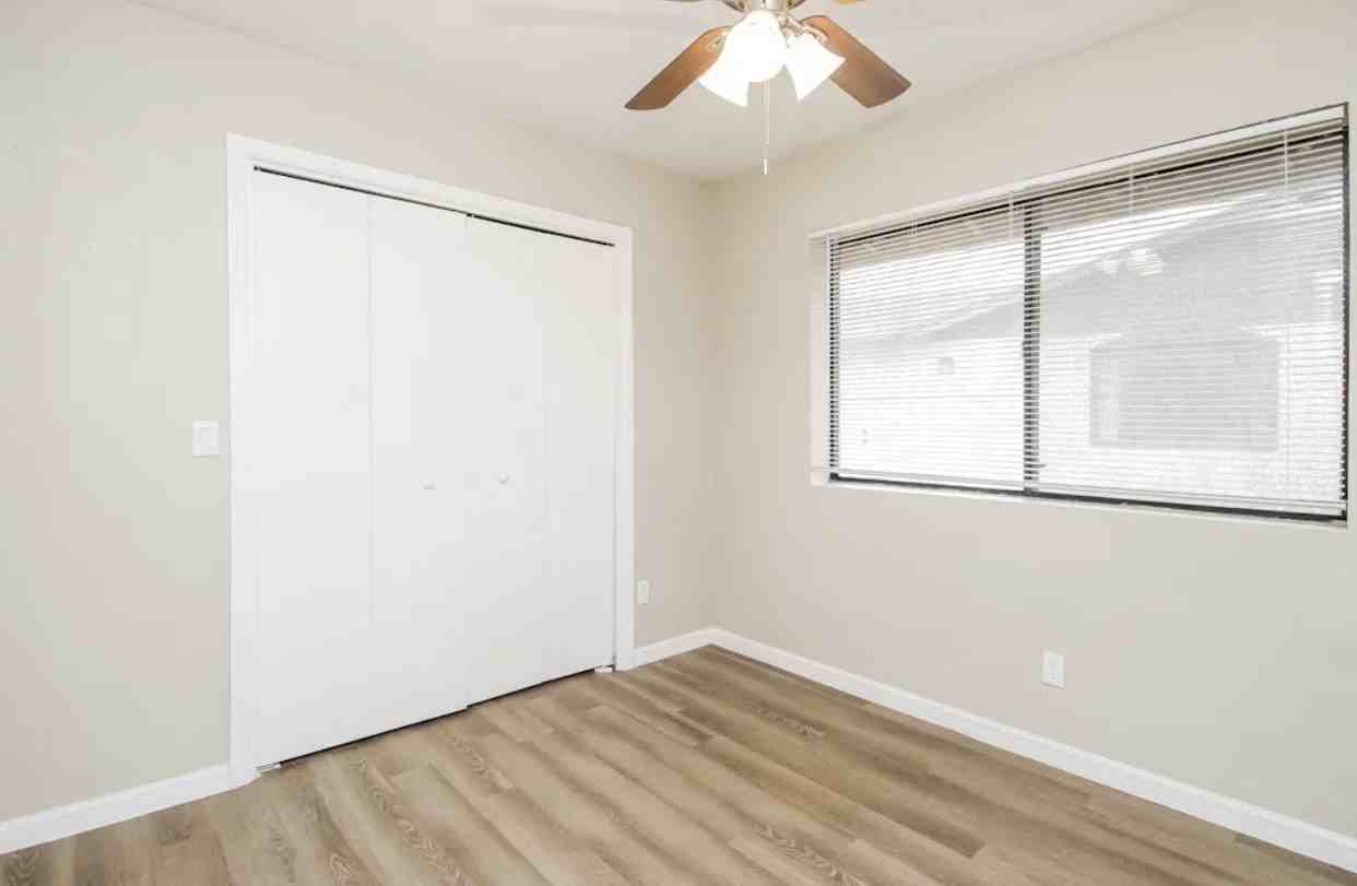 11280 West Magnolia Street - Photo 7 of 9