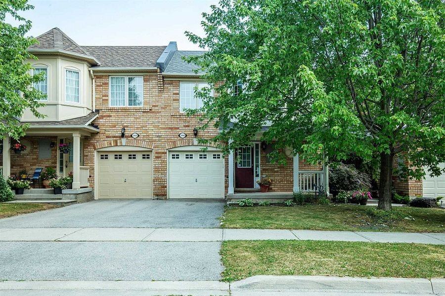 2458 Baintree Crescent - Photo 3 of 36