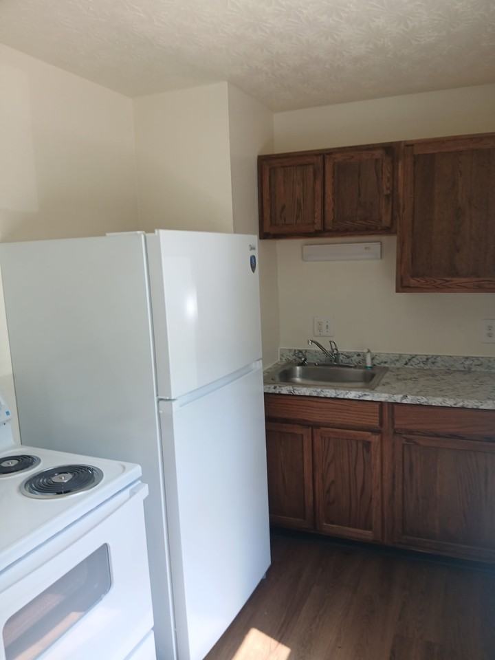 4760 Gray Rd #6 - Photo 3 of 4