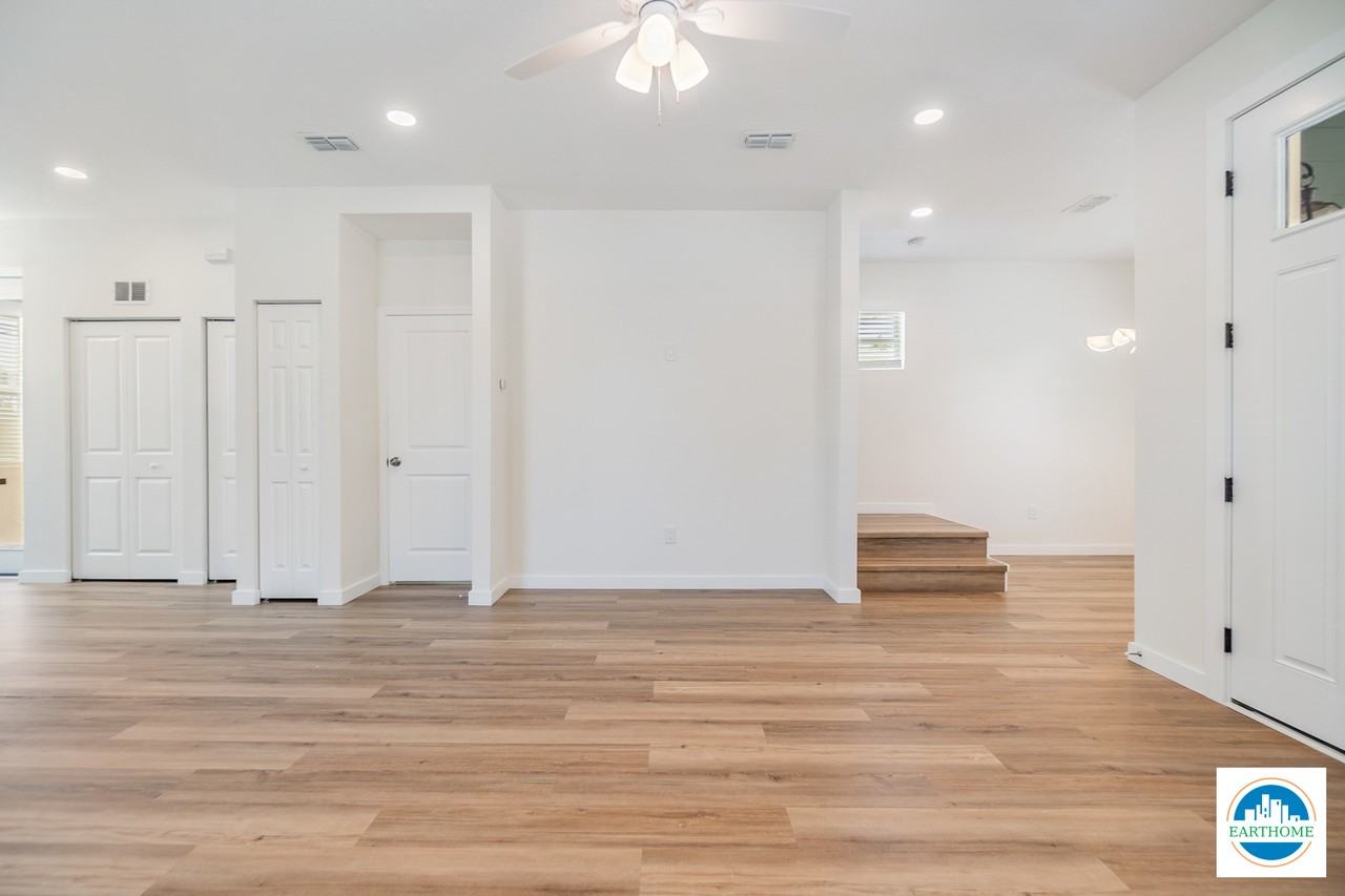 2702 N Morgan St #NA - Photo 7 of 46