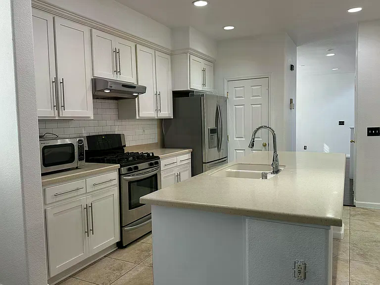 2230 Gibralter Ln #NA - Photo 4 of 20