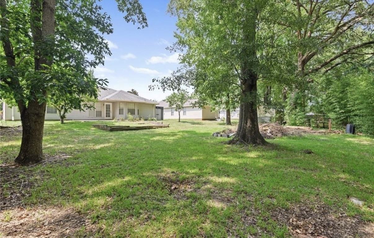 1772 Woodmont Dr #NA - Photo 4 of 19