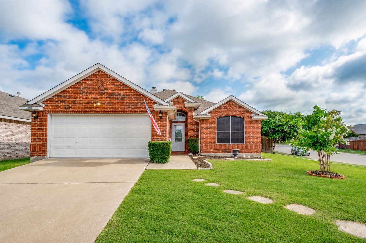 9300 Chesapeake Ln #NA - Photo 4 of 12