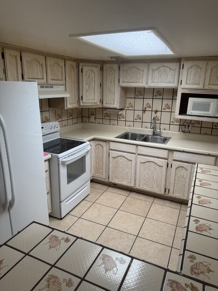 111 Graham Dr #NA - Photo 3 of 16